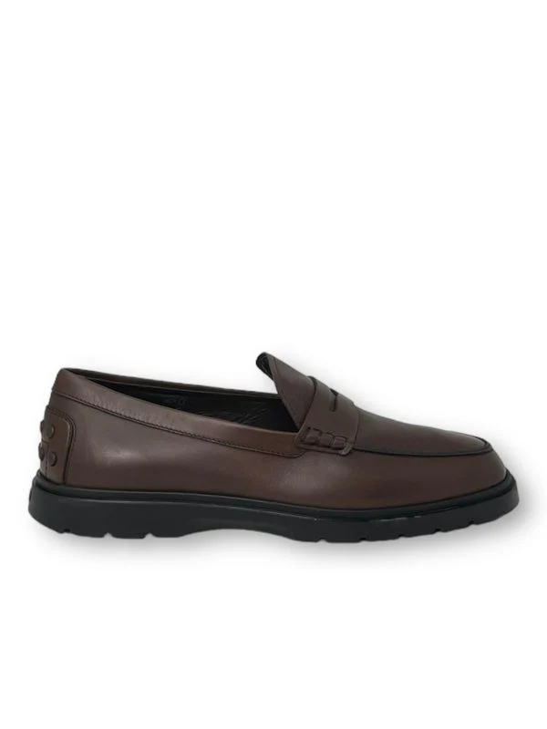 Pebble Tab Leather Penny Loafers