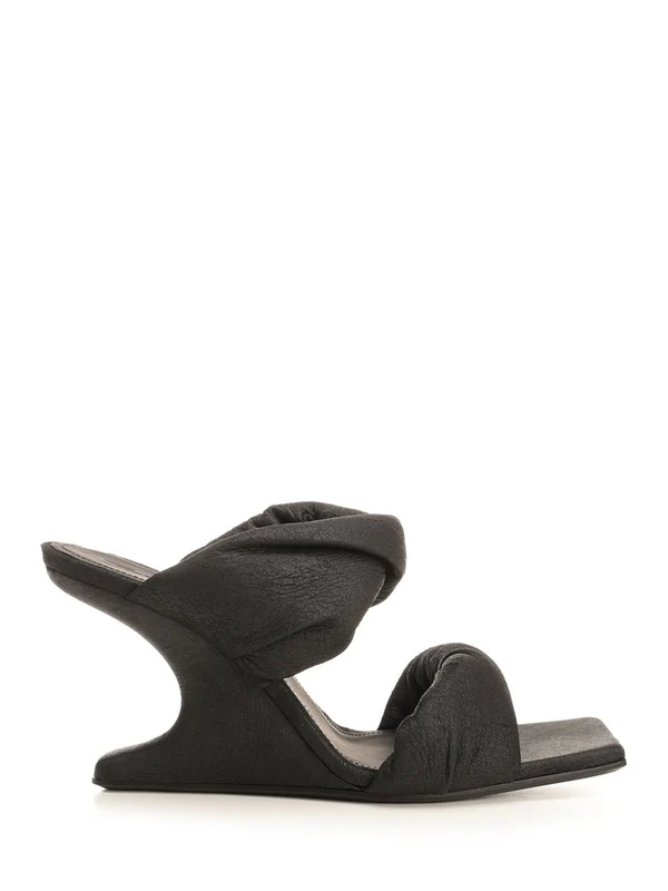 Cantilever 8 Twisted Wedge Sandal