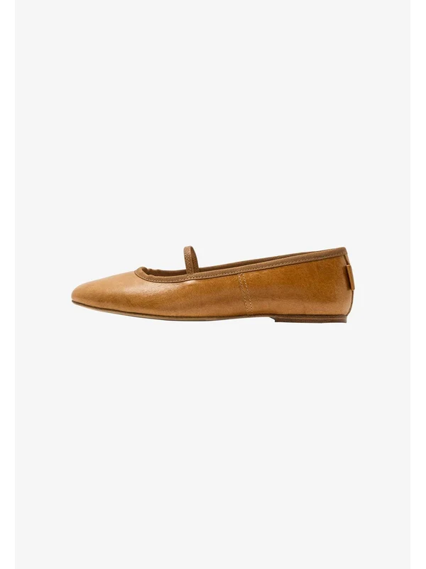 A.P.C. Brown Flat Shoes